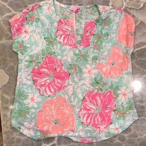 Lilly Pulitzer t-shirt